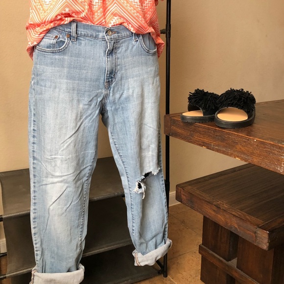 Levi's Denim - 🌷SALE🌷 Levi’s 505 Straight Leg Distressed